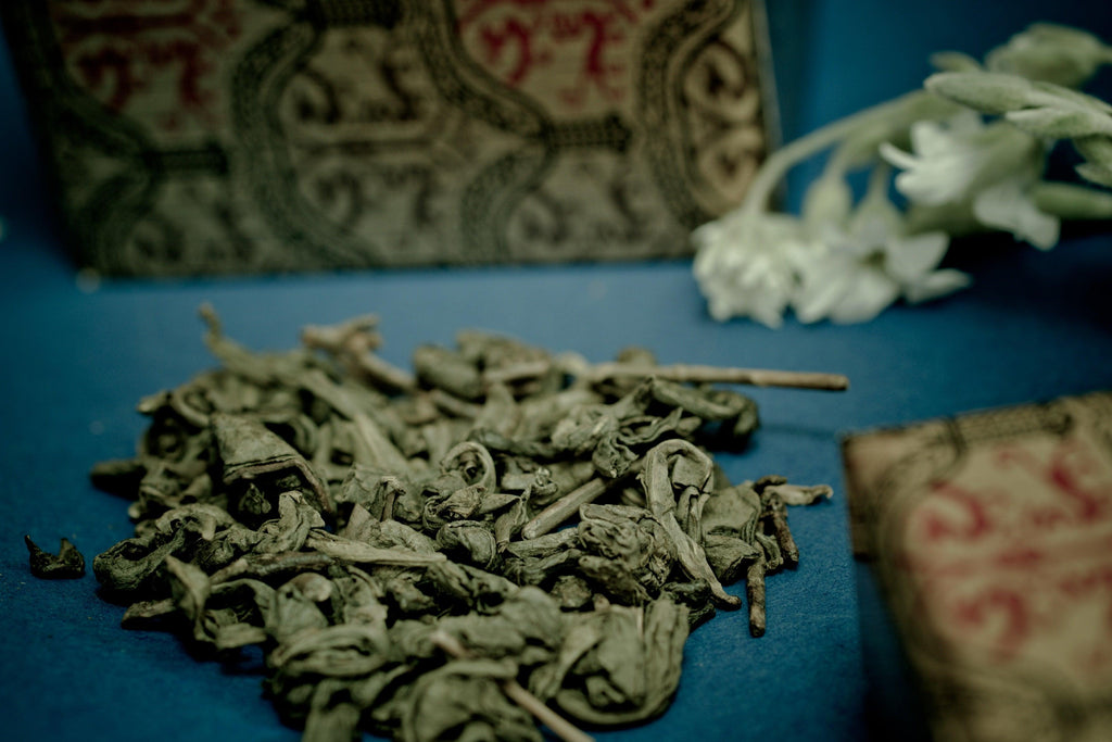 What To Do With Used Tea Leaves – Complete Guide